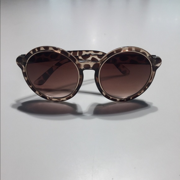 Francesca's Collections Accessories - Francesca’s Sunglasses